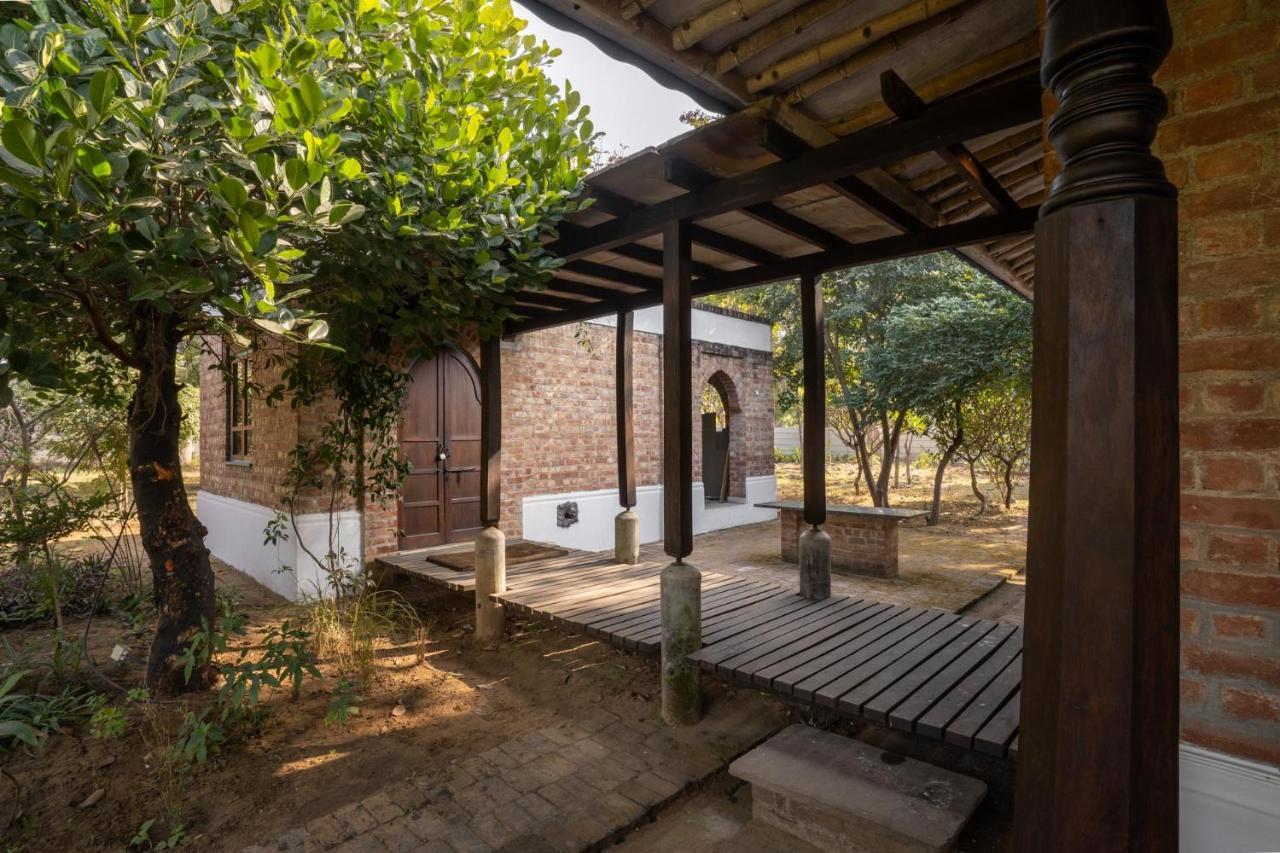 Lohonostays Bamboo House Sadhrana Bagh Gurgaon Esterno foto